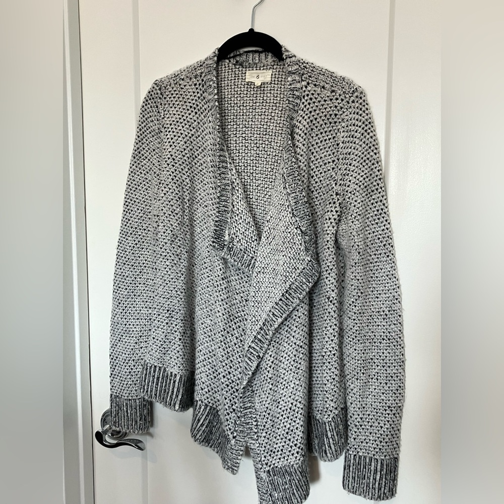 Lou & Grey Two-Toned Grey Cardigan Sweater. Size M